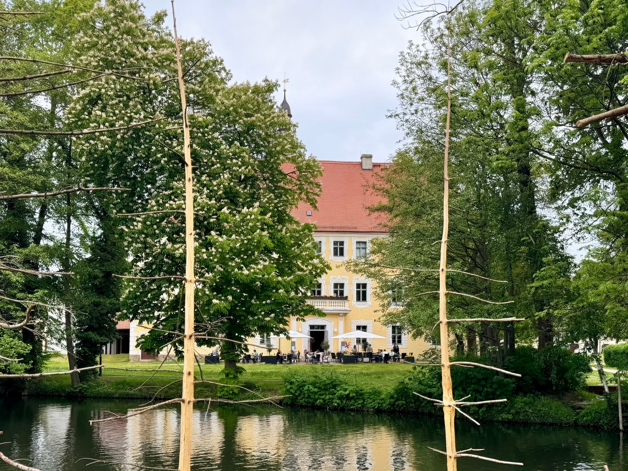 Schlossrestaurant mit Außenterrasse an der Schlossinsel in Lübben