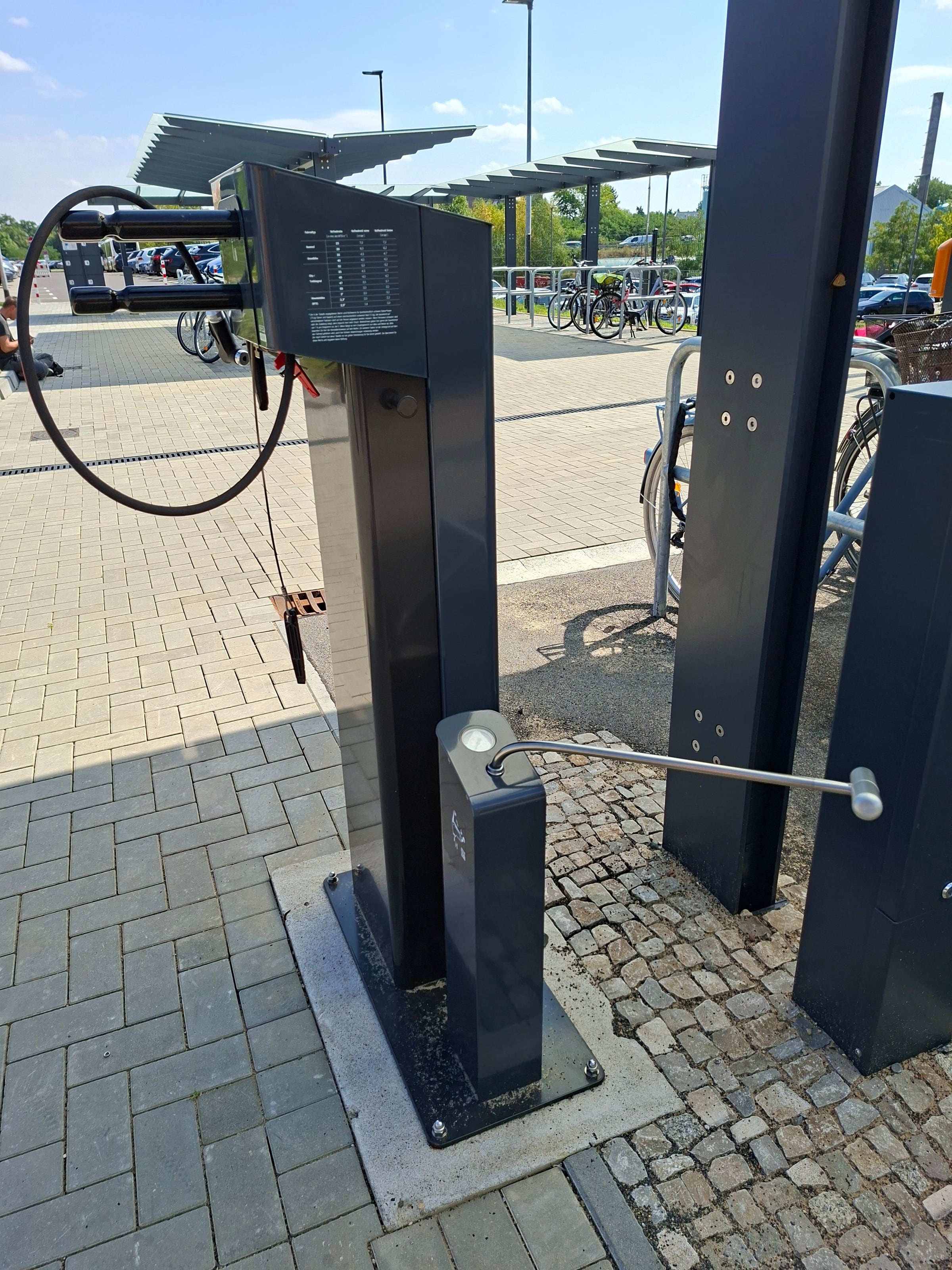 Vandalismus an neuer Fahrradstation in Erkner